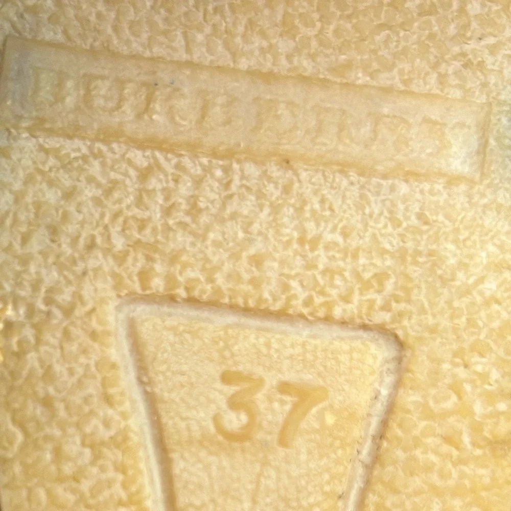 Burberry elegant espadrilles
